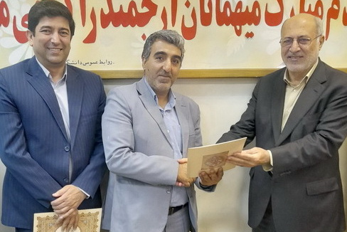 اولین جلسه عمومی دانشکده فیزیک با ریاست محترم دانشگاه در سال 1405